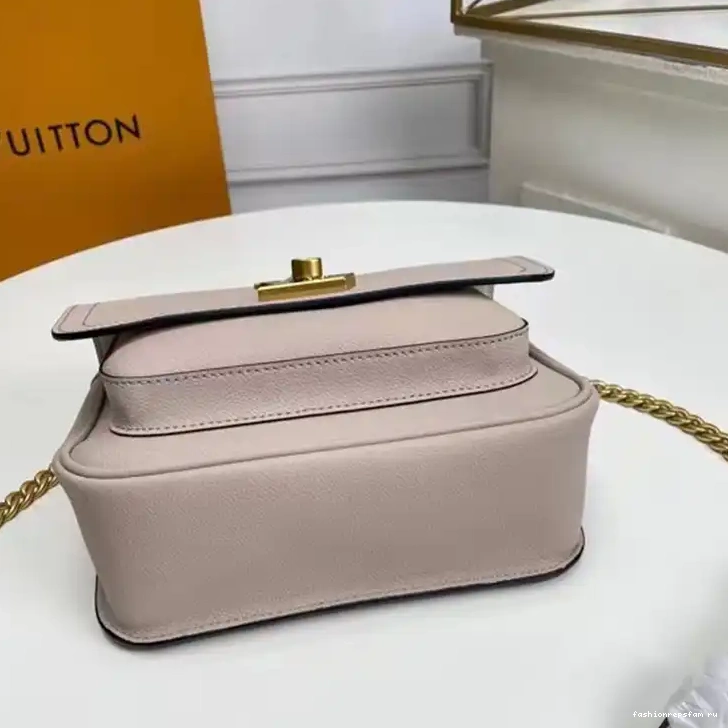 Fashionrepsfam ru Bag 2302HT0046 LV 0701